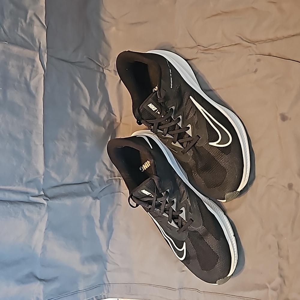 Nike Quest - image 1